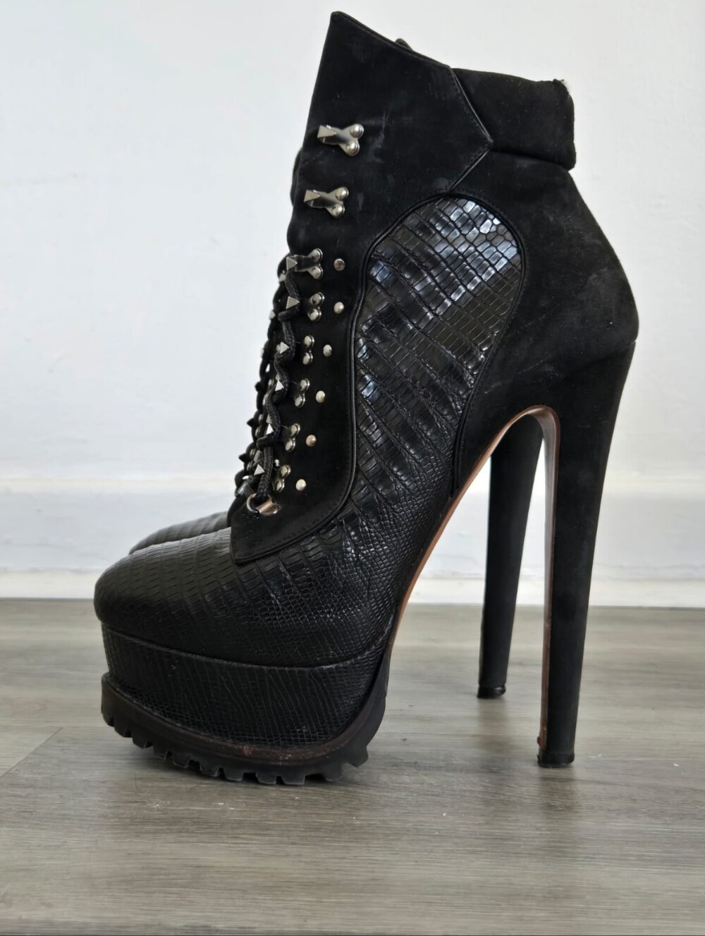 Alaia Black Leather / Suede Boots SZ 39 Eur - Picture 9 of 11